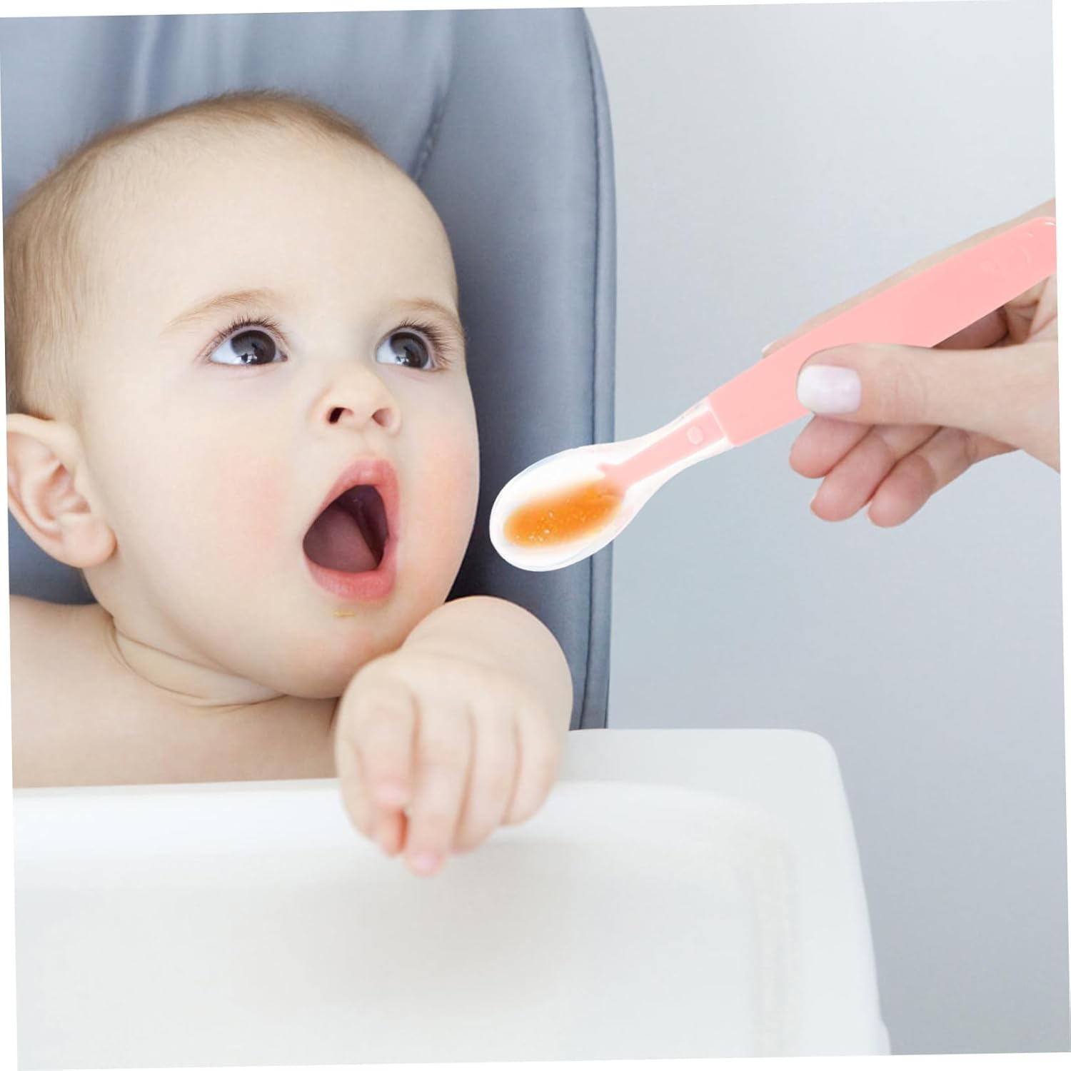 Perfect Baby Feeding Set with 2 Sulated Spoons Safe Easy and Organized