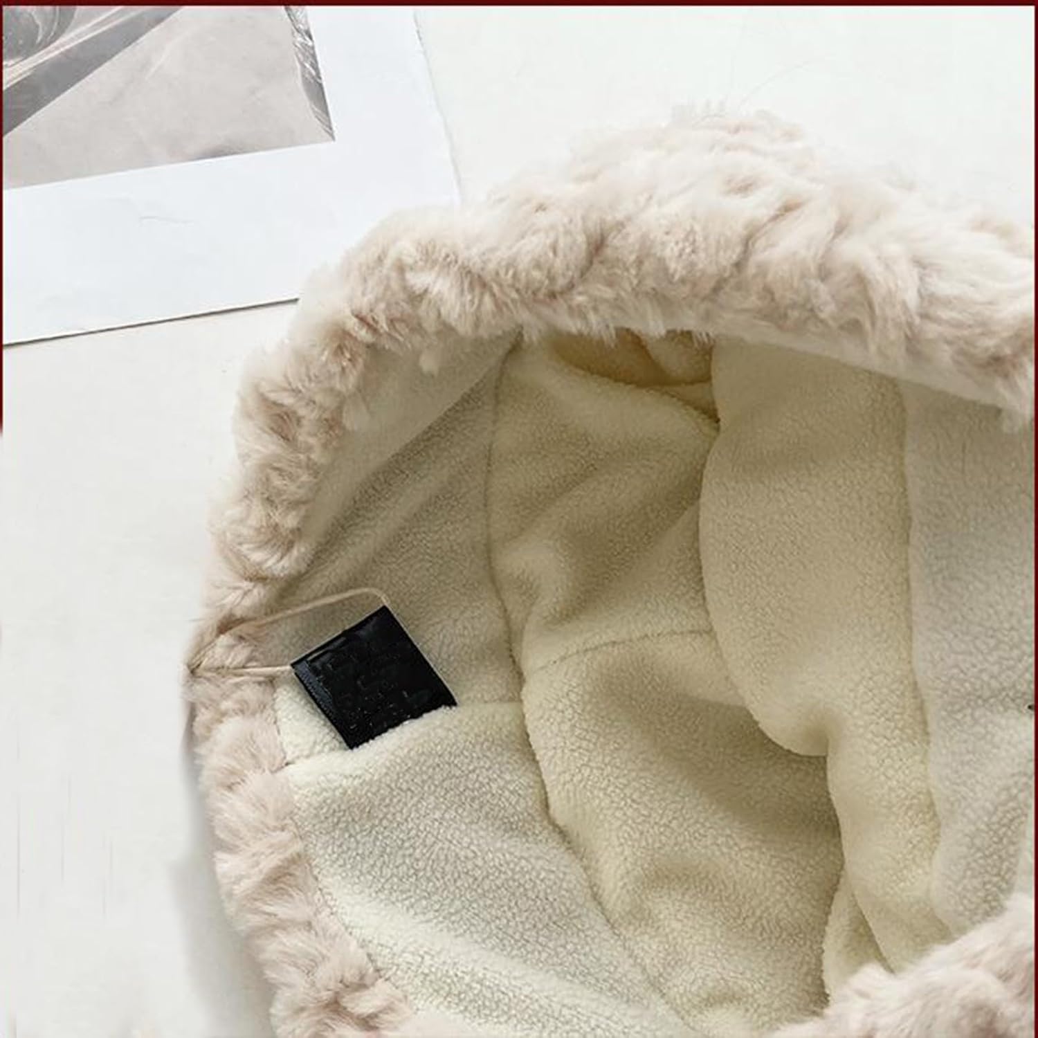 Womens Christmas-Themed Woolen Beret