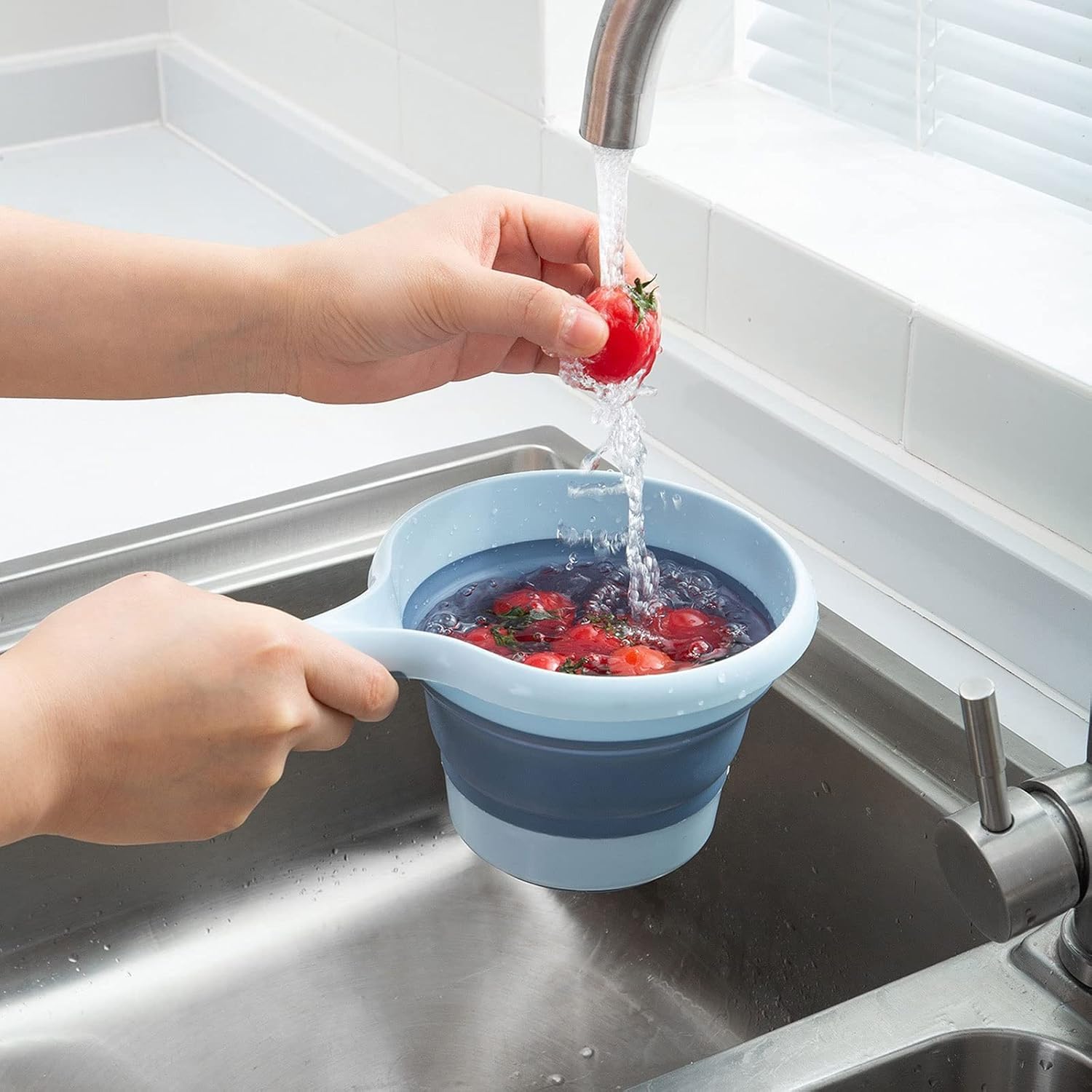 Long Handle Folding Water Scoop for Babies