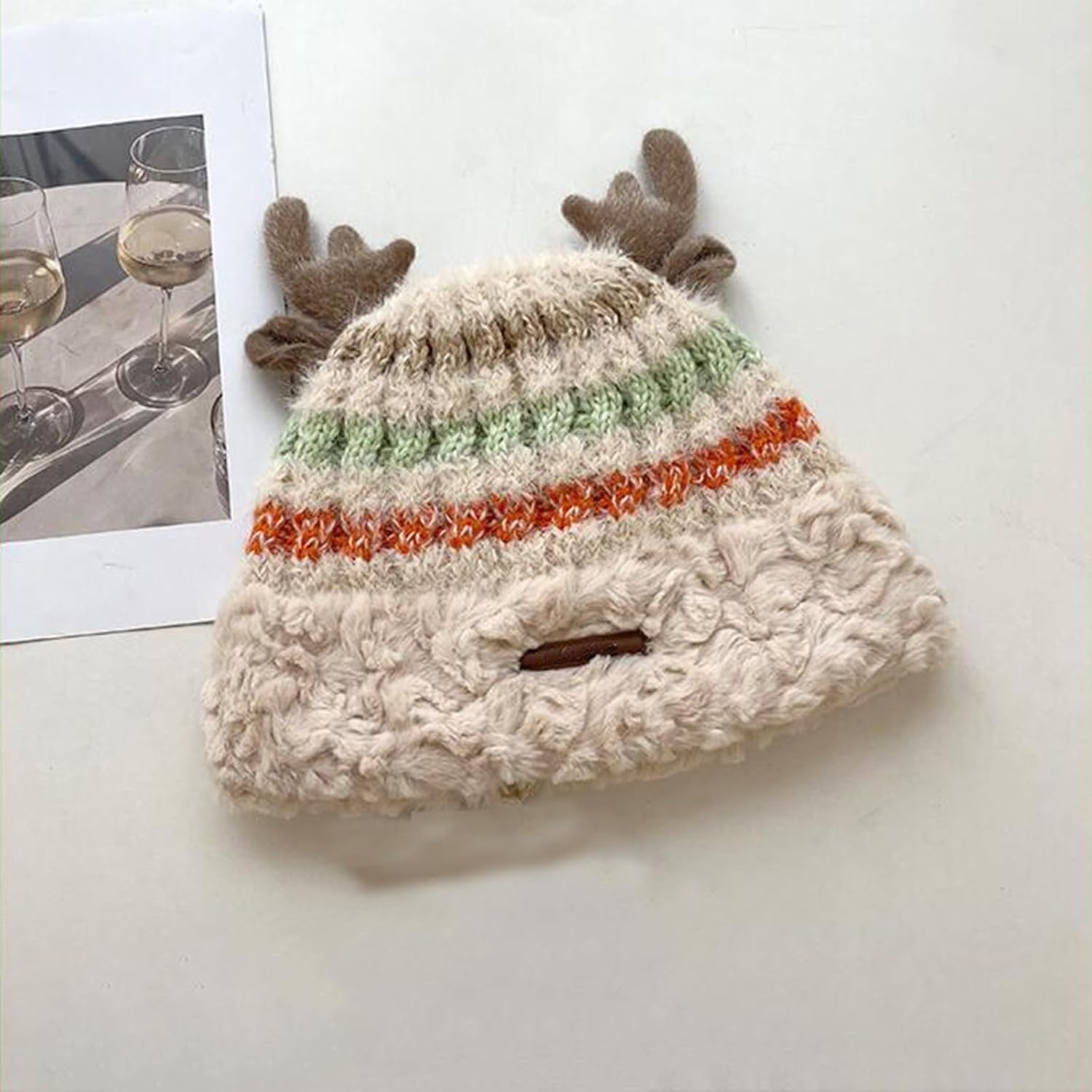 Womens Christmas-Themed Woolen Beret