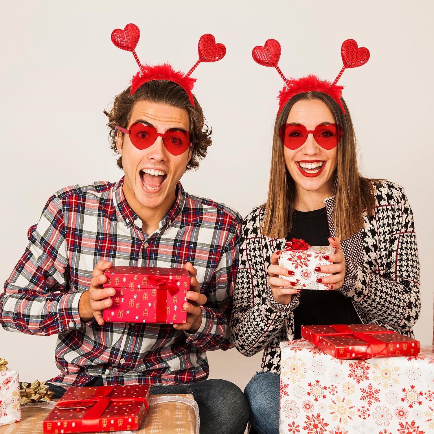 ROMANTIC HEADBAND AND HEART-SHAPED GLASSES SET