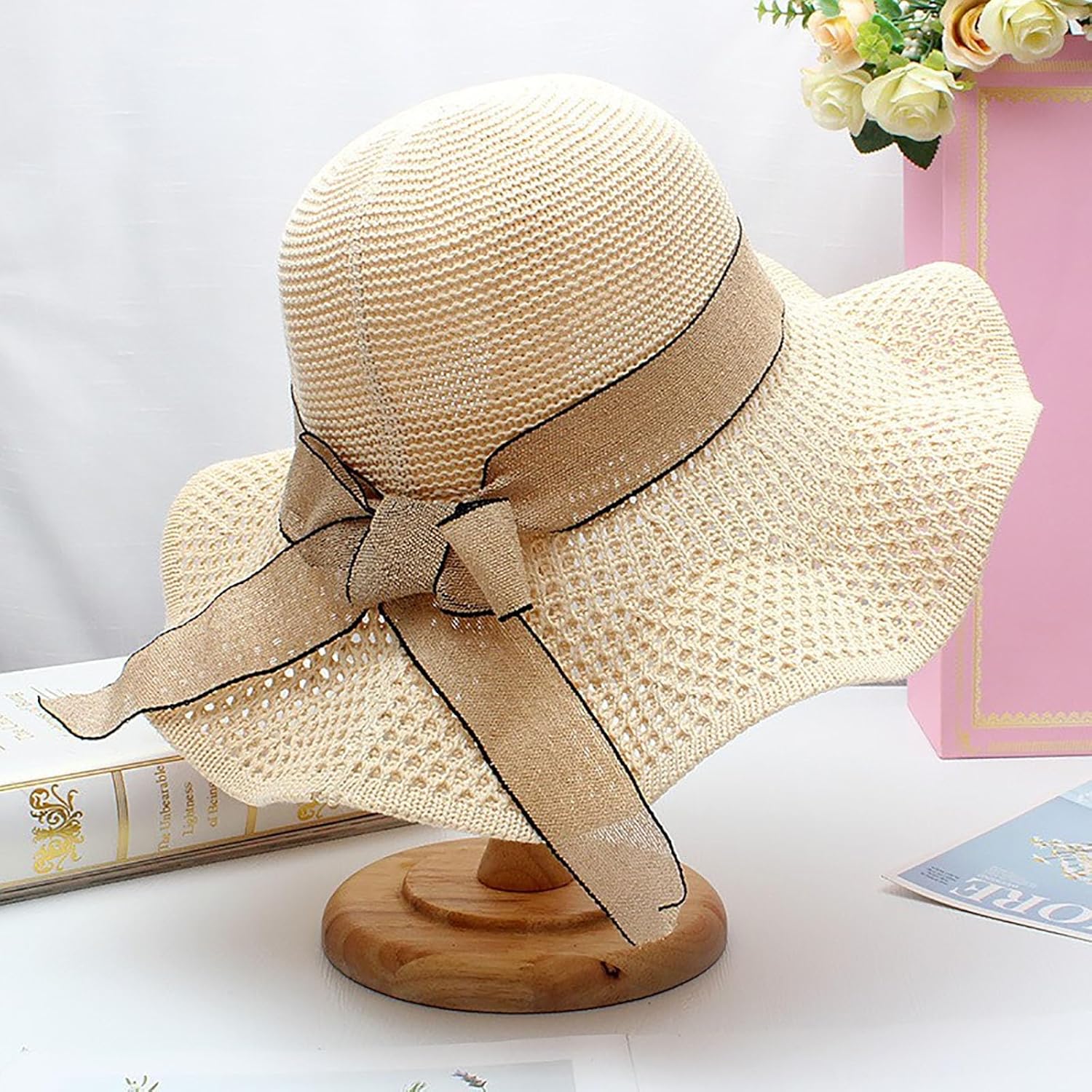 Elegant Derby Fascinator Hats for Women