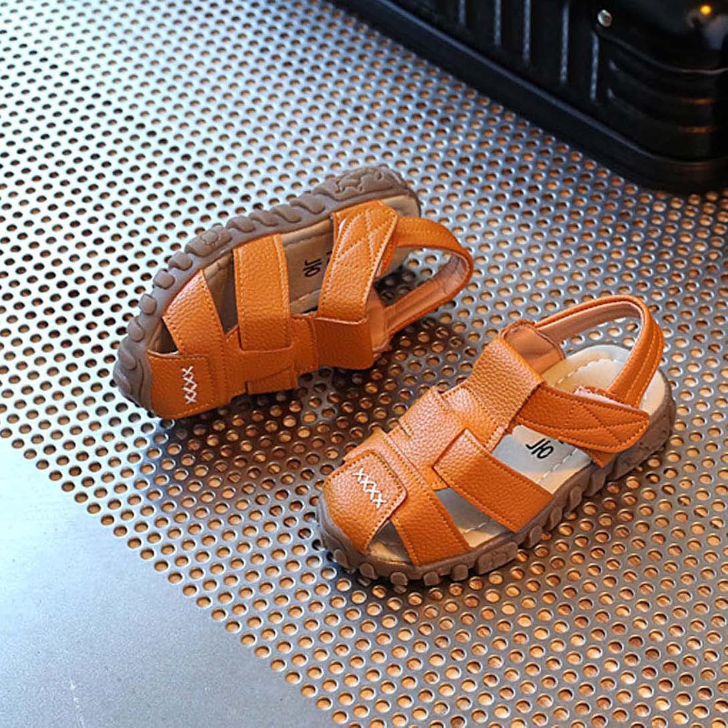 Beach sandals for kids