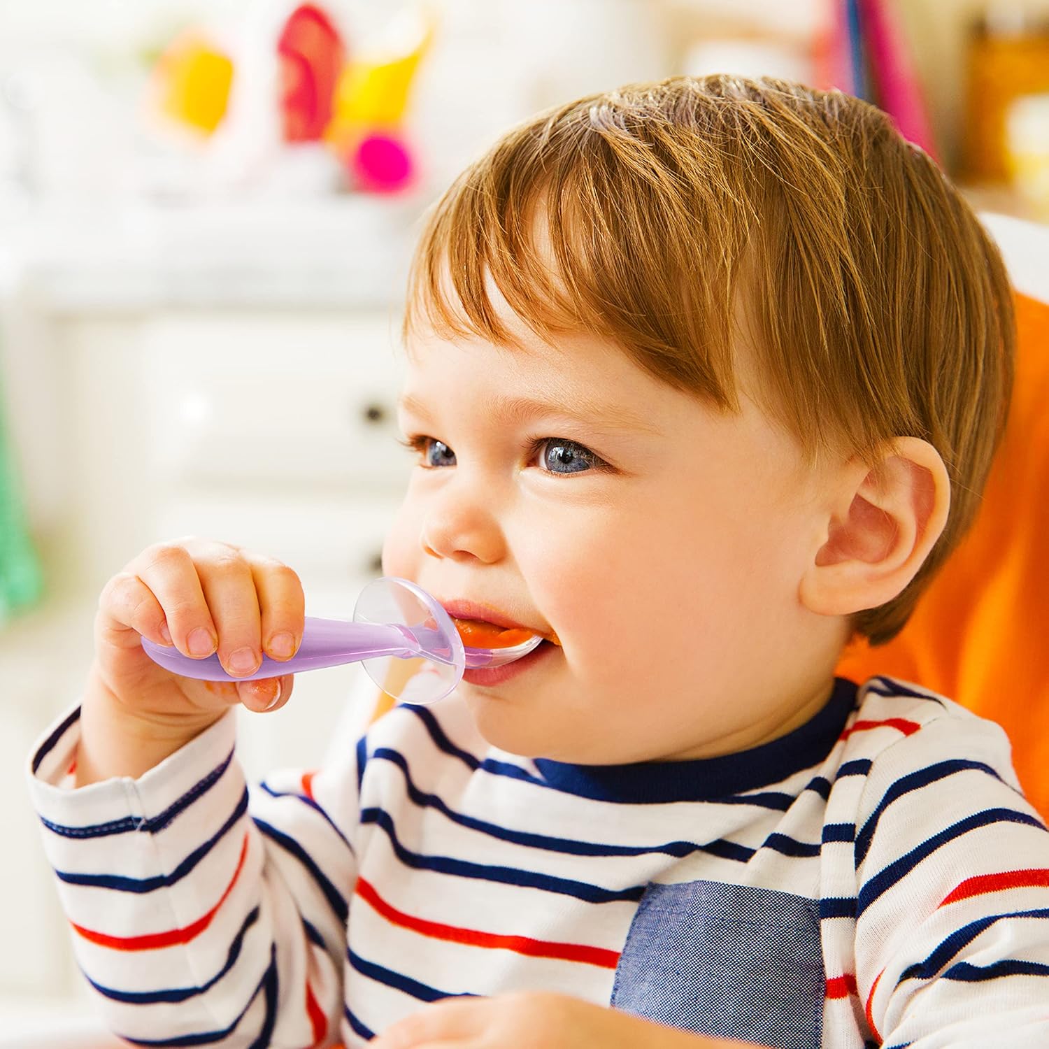 Munchkin Silicone Scoop Trainer with Choke Guard for Baby Led Weaning